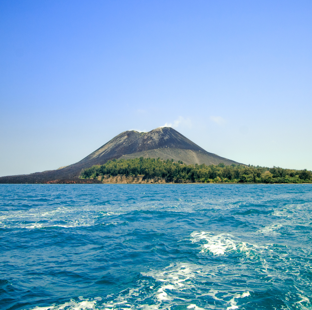PAKET WISATA ANAK GUNUNG KRAKATAU