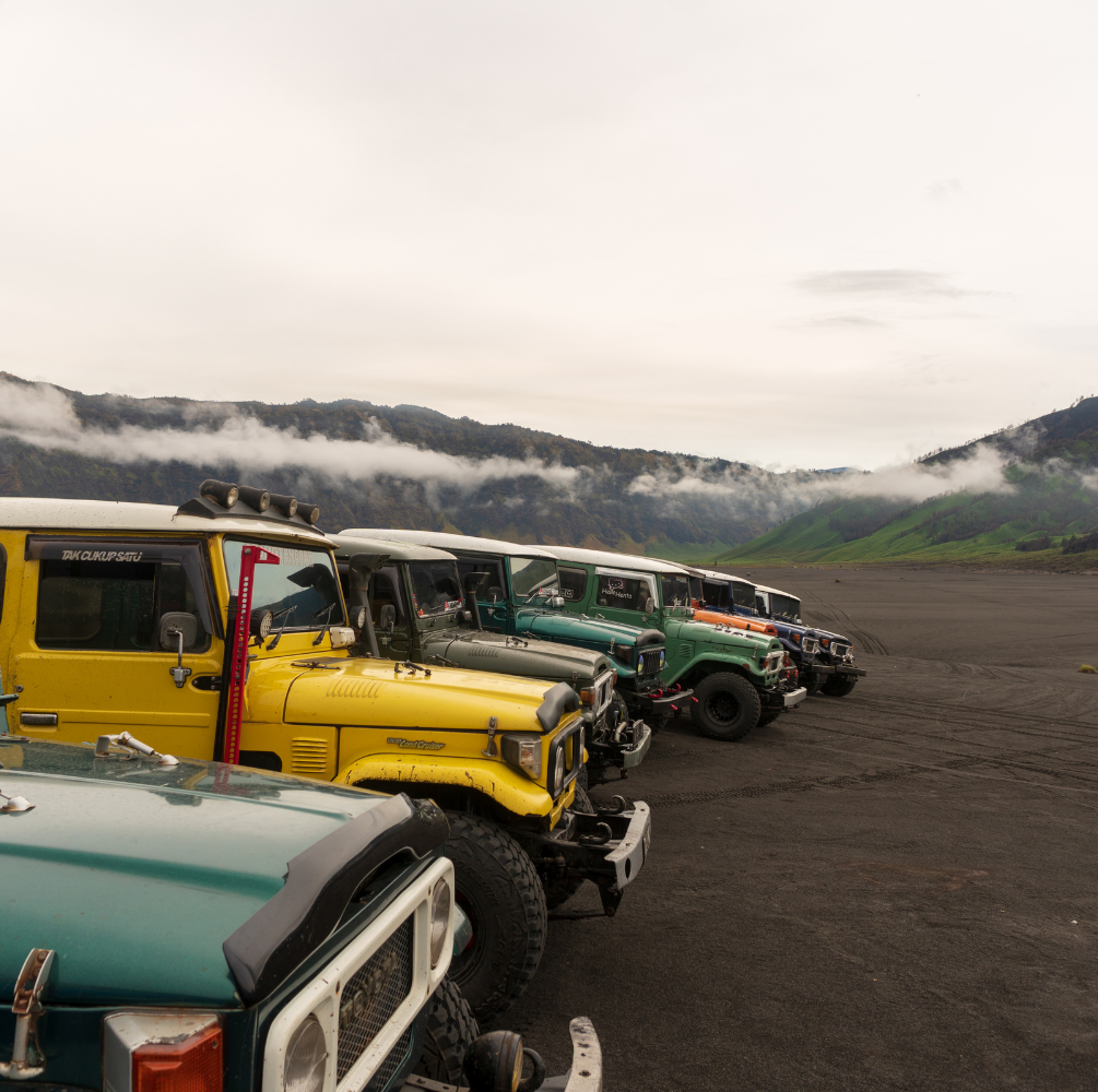 PAKET WISATA BEUTIFUL BROMO MALANG BY JEEP