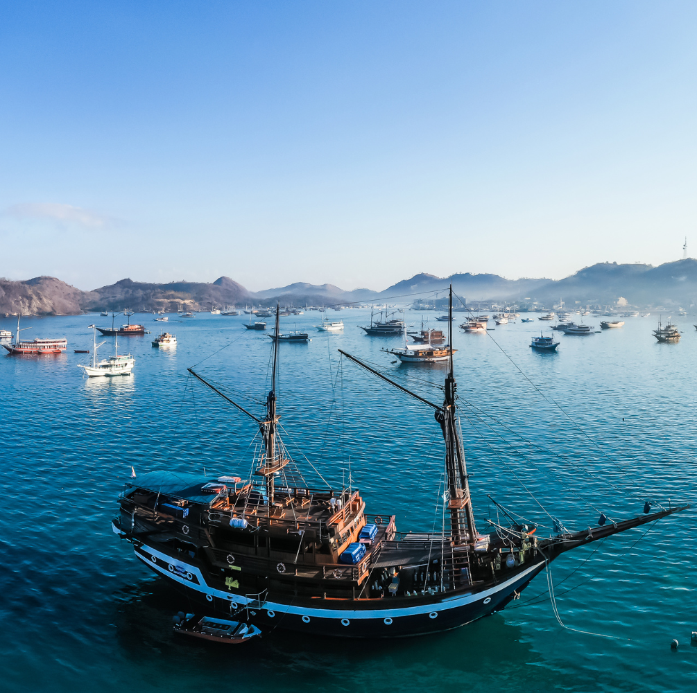 PAKET WISATA SAILING LABUAN BAJO