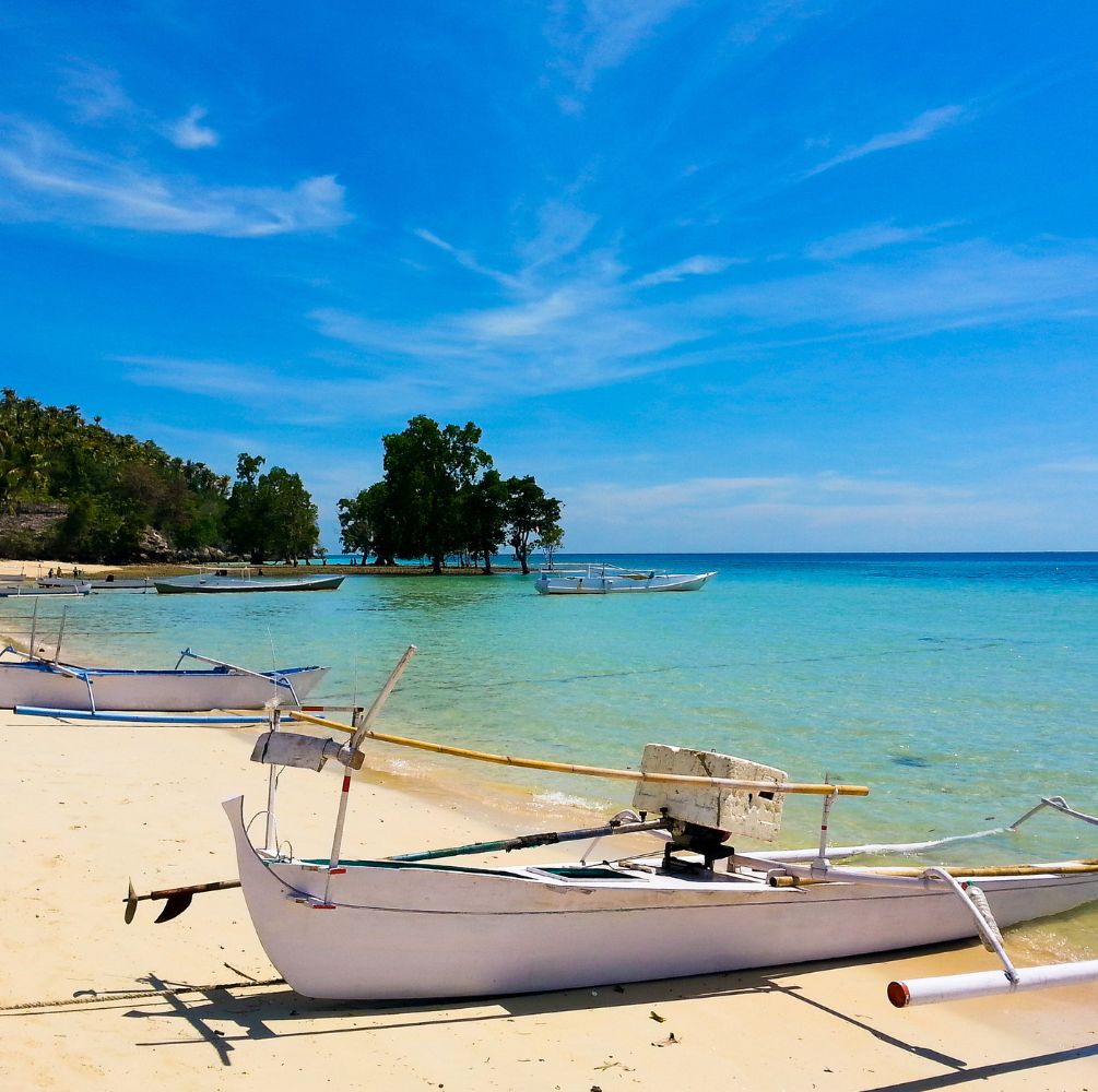 PAKET WISATA BANGGAI LAUT SULAWESI TENGAH