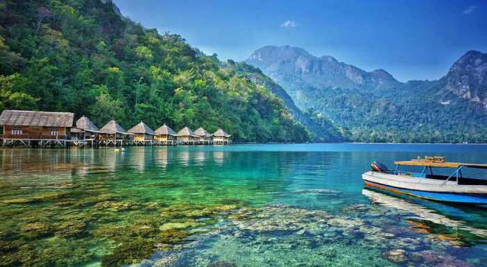 PAKET TOUR AMBON + PULAU SERAM