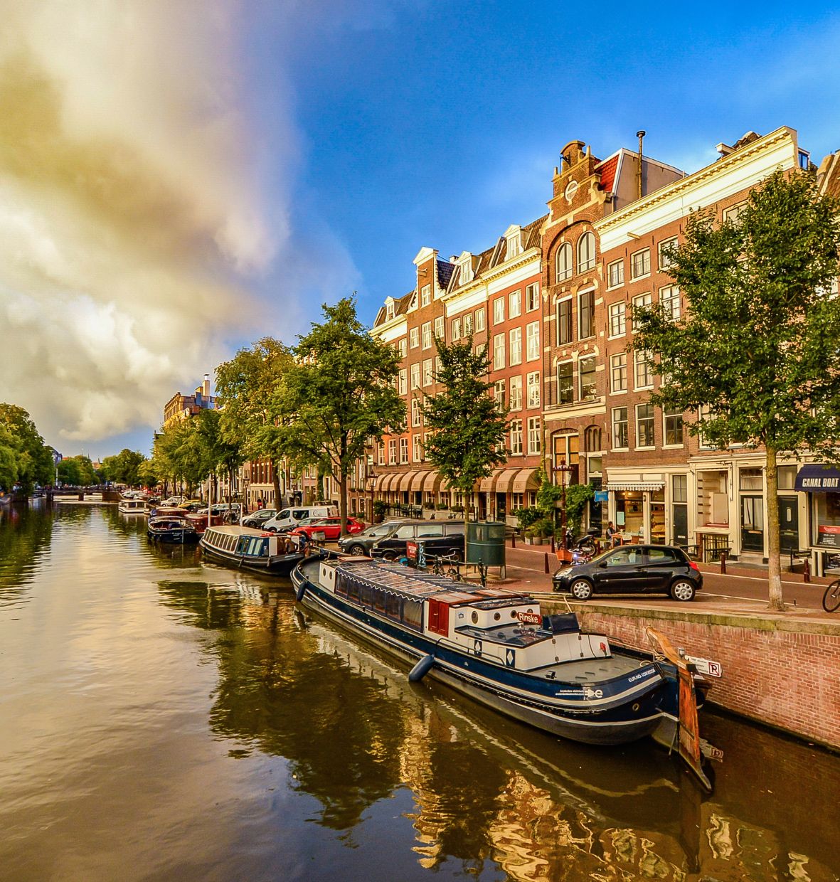 PAKET WISATA AMSTERDAM BELANDA