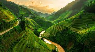 PAKET WISATA HANOI - SAPA - FANSIPAN PEAK
