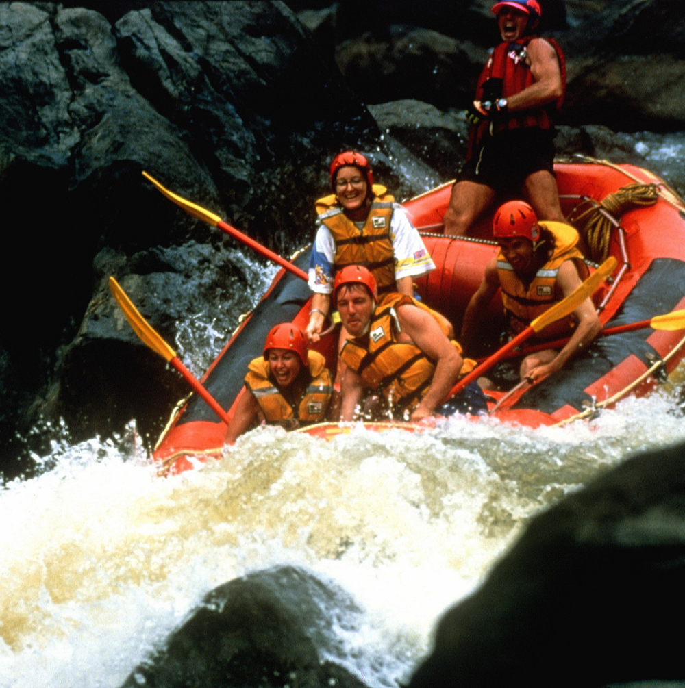 WISATA PANGANDARAN BODYRAFTING CITUMANG 2D1N