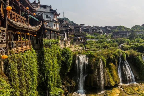CHINA HALAL TRIP (ZHANGJIAJIE – YICHANG - FURONGZHEN)